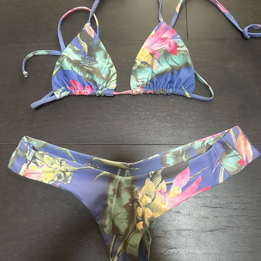 STONE FOX Swim Bikini Tucker Shell Blue Ginger